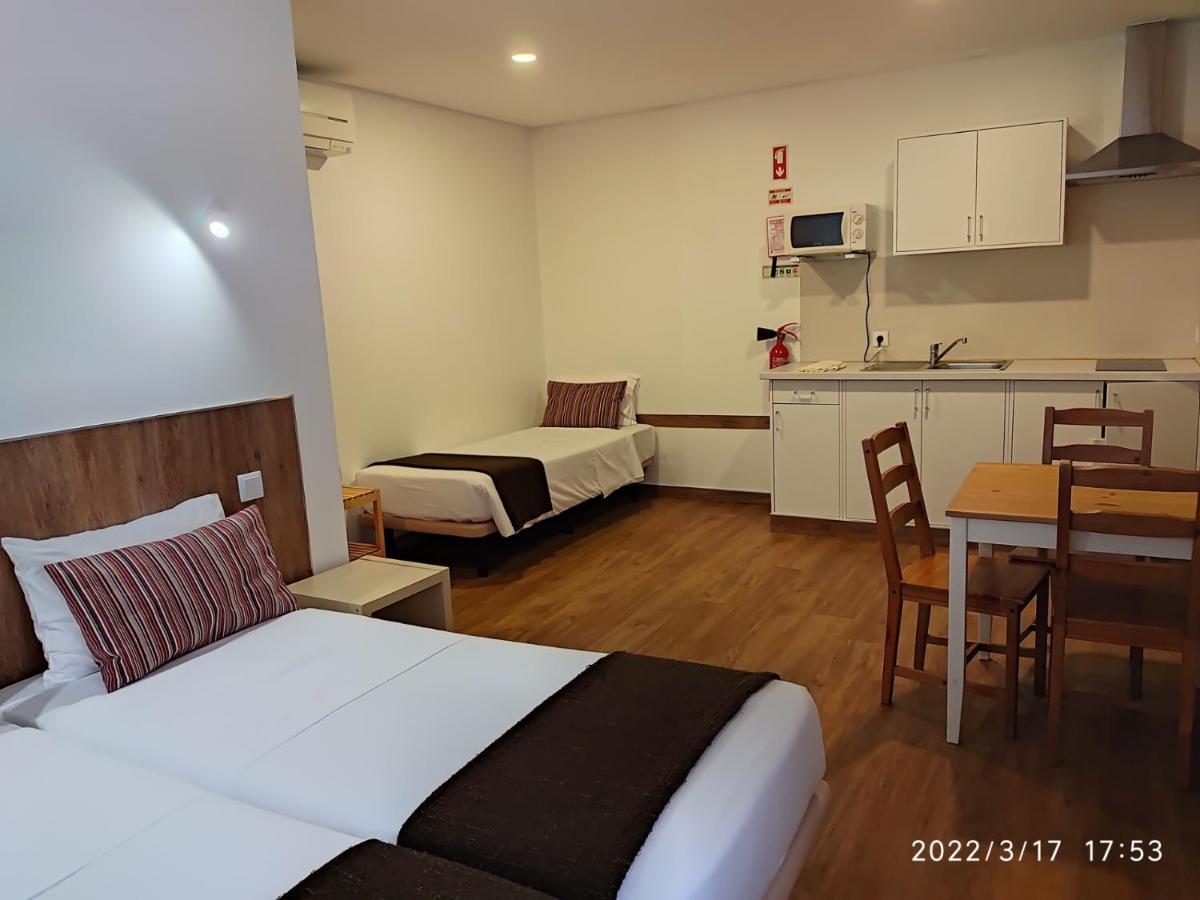 Consolacao Pedramar Atouguia Da Baleia Luaran gambar
